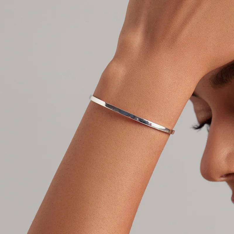 Nothing is impossible Armband Silver